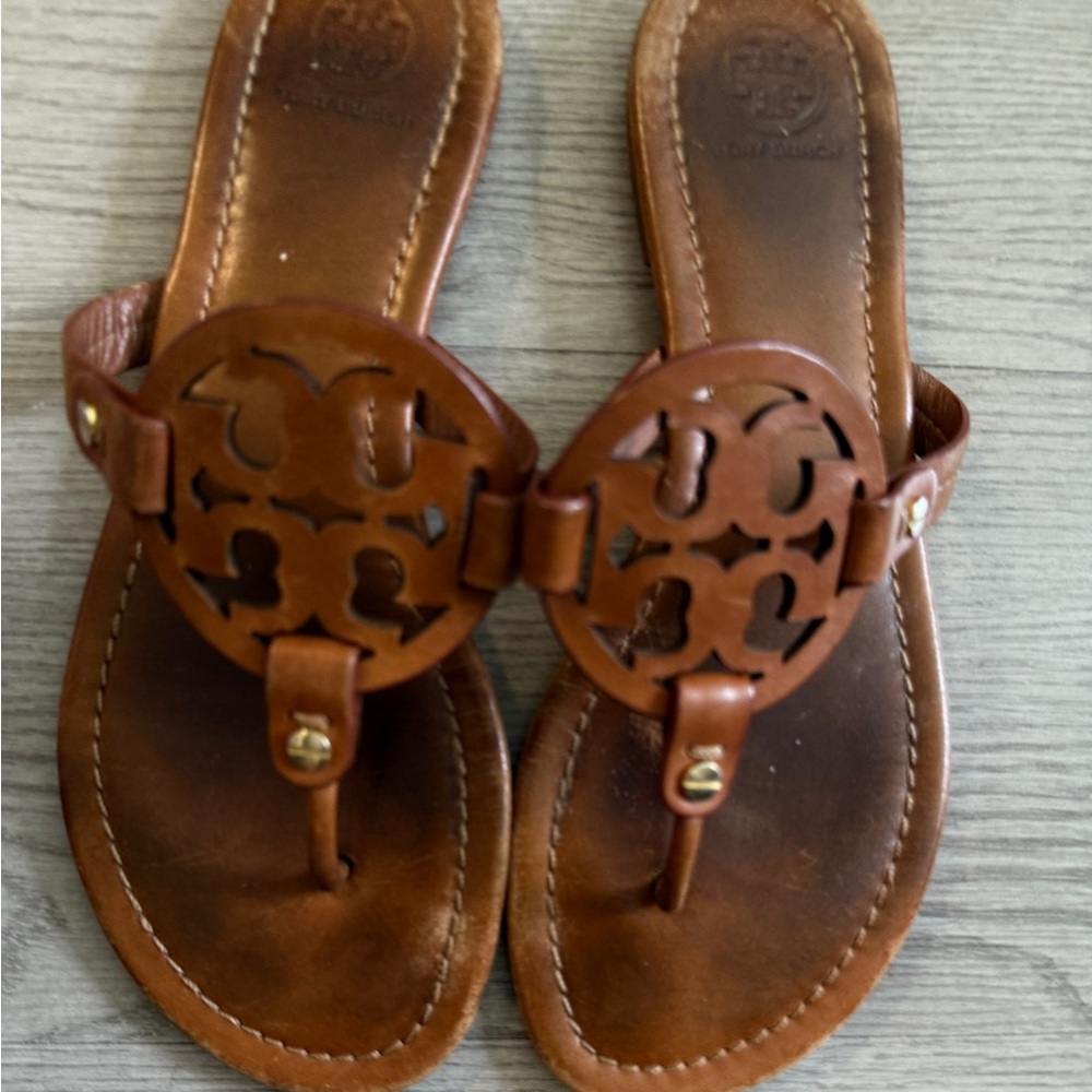 Beautiful Tory Burch Brown Leather Sandals